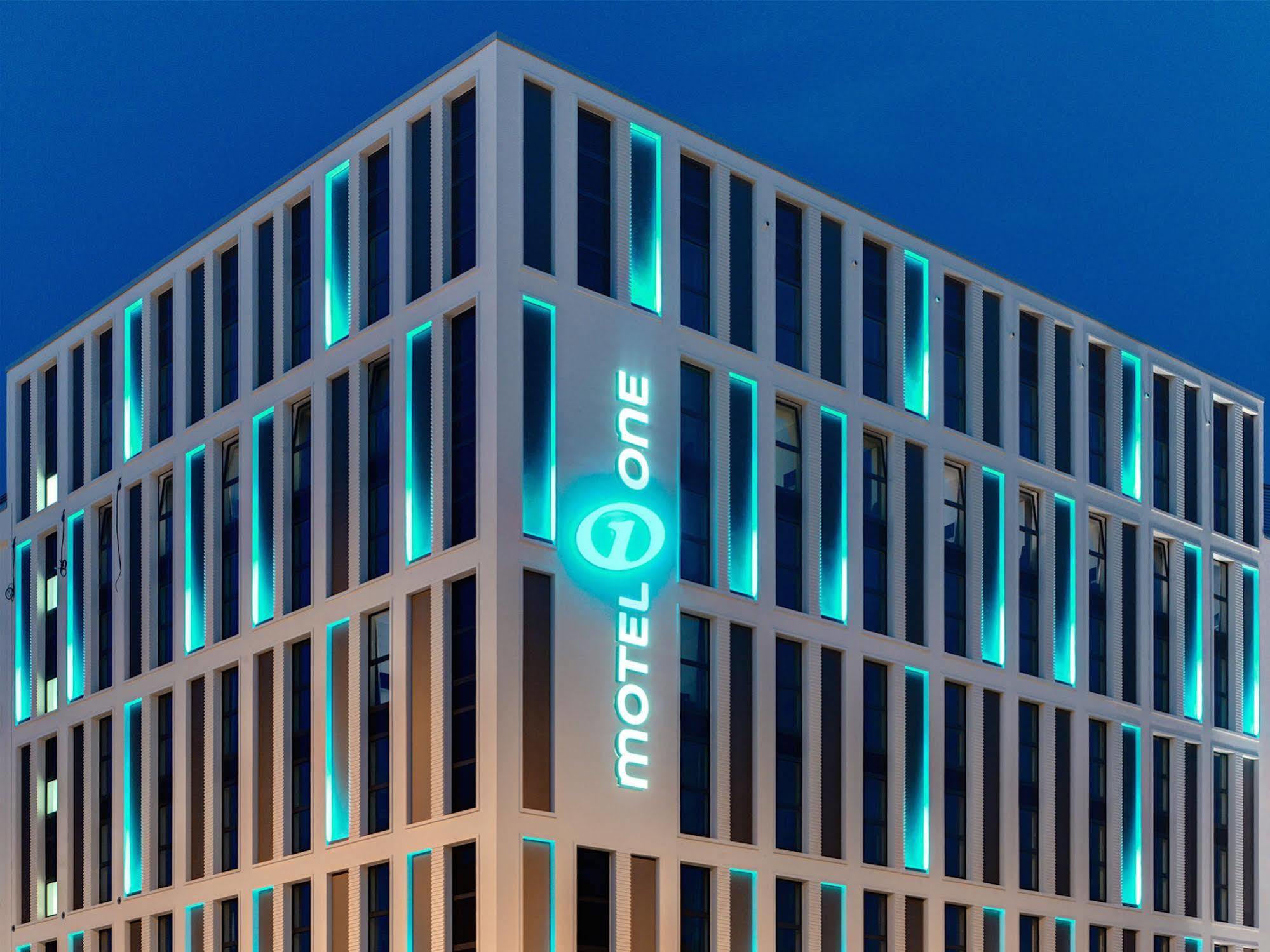 Motel One Koeln-Waidmarkt Exterior photo